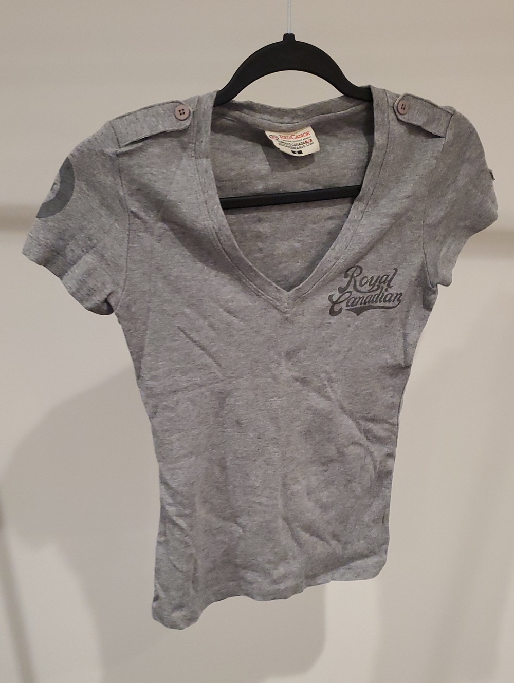 Red Canoe - Women's Gray V‑Neck Tee